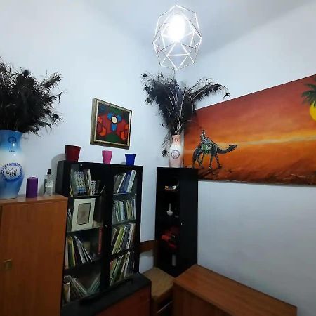 A Room In A Beautiful Apartment In The City Center Milan Extérieur photo