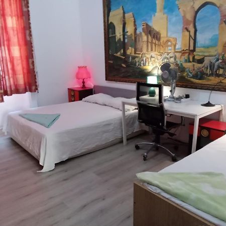 A Room In A Beautiful Apartment In The City Center Milan Extérieur photo