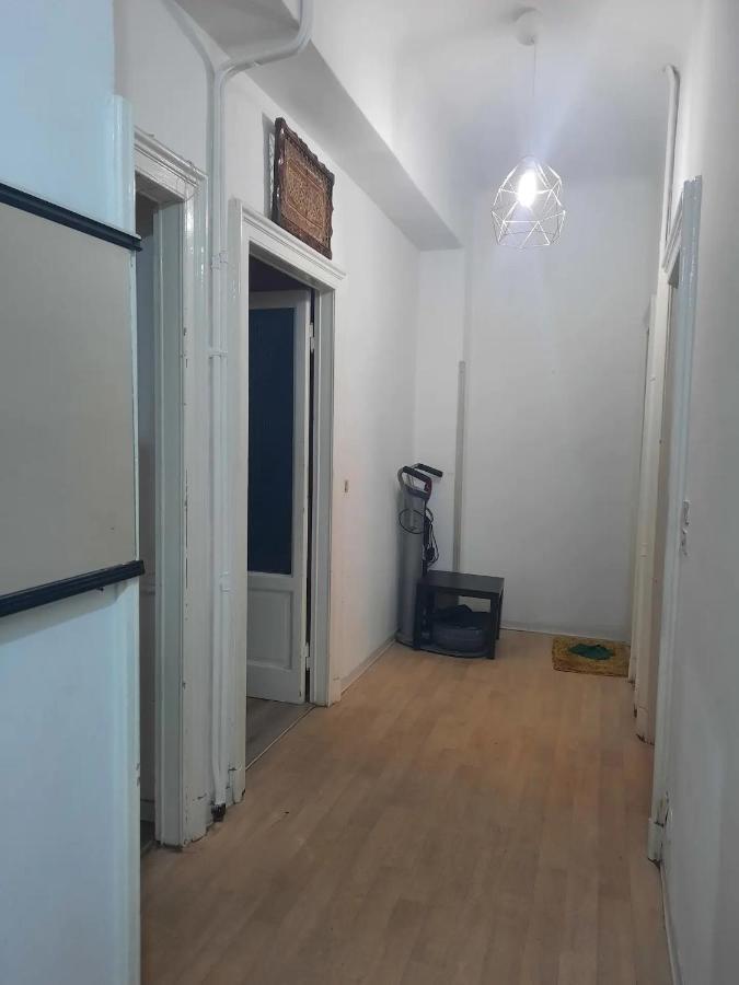 A Room In A Beautiful Apartment In The City Center Milan Extérieur photo