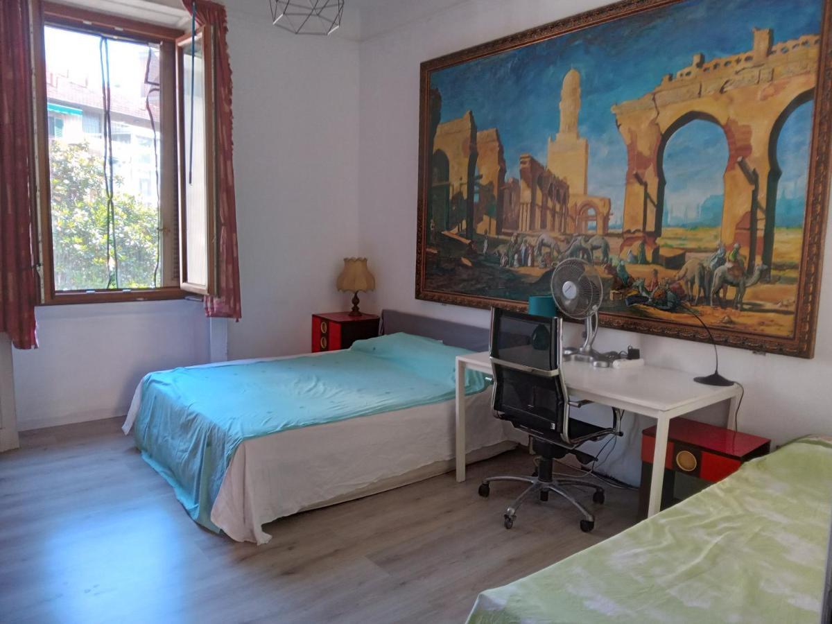 A Room In A Beautiful Apartment In The City Center Milan Extérieur photo